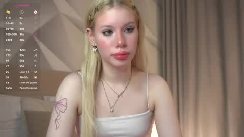  Lina online show from April 2026 06:58:01 PM