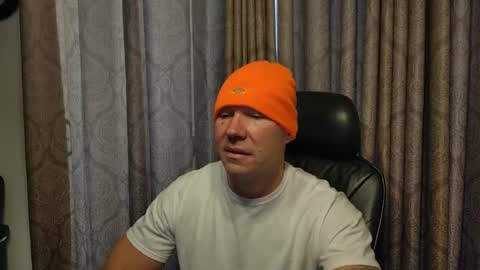 Snapshot of walle6633911 chatting on December 2024 02:05:02 PM walle6633911 online show from December 2024 02:05:02 PM