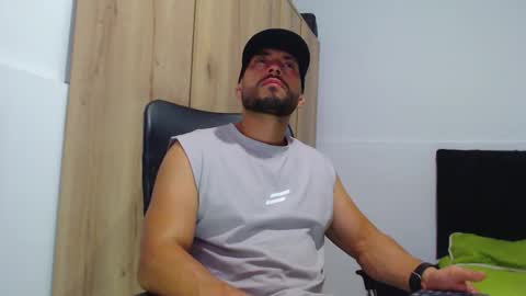 WALTER BROWN  online show from December 2025 05:27:02 AM