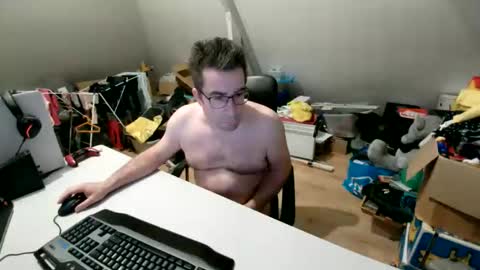 Snapshot of wammes85 chatting on April 2026 09:42:01 PM wammes online show from April 2026 09:42:01 PM
