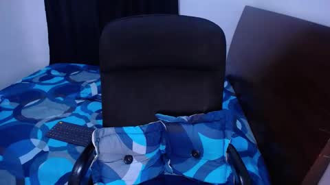 Snapshot of wanda_ember chatting on January 2025 09:50:02 PM Wanda and Ember online show from January 2025 09:50:02 PM