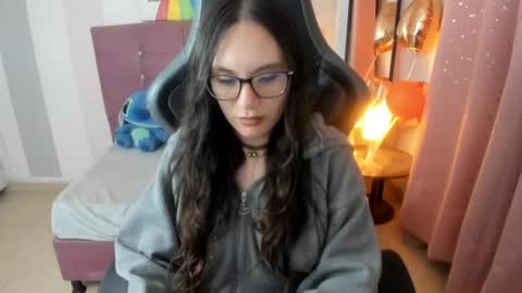 Alexandra online show from June 2026 12:32:02 AM