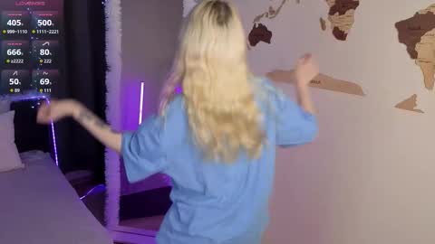 Snapshot of wandaalsbrook chatting on February 2026 01:10:02 AM Emi online show from February 2026 01:10:02 AM