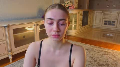 hello guys im Lilian online show from November 2025 04:58:02 AM