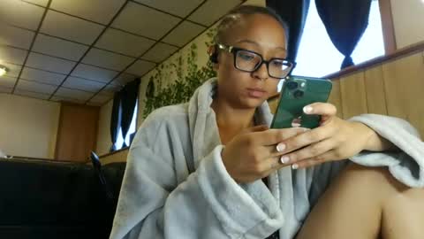 wanderlustgaal online show from July 2026 07:31:01 PM