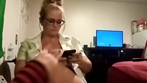 Snapshot of wantstobegood420 chatting on February 2025 08:53:01 PM MsMandii2020 online show from February 2025 08:53:01 PM