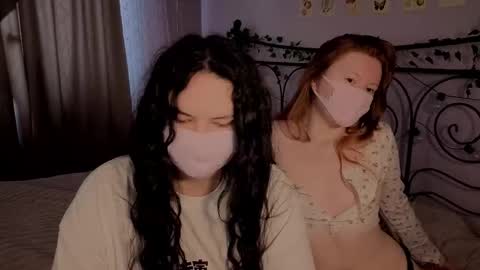 lira and flo online show from February 2026 07:34:02 AM