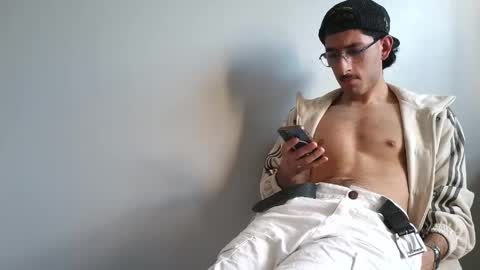 Snapshot of waseiiii chatting on April 2026 04:48:02 PM waseiiii online show from April 2026 04:48:02 PM