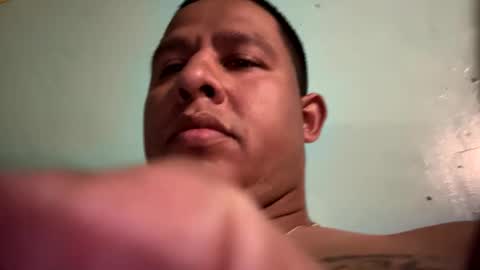 Snapshot of watchmeonmycam chatting on December 2024 04:04:02 AM watchmeonmycam online show from December 2024 04:04:02 AM