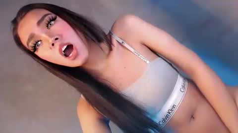 Isla Fox online show from September 2025 09:53:02 PM