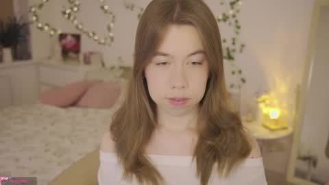 Snapshot of watermelon_sugar_ chatting on March 2026 04:13:01 PM Tess Pls support me with Can we reach 155 my favorite number online show from March 2026 04:13:01 PM