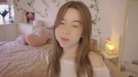 Snapshot of watermelon_sugar_ chatting on March 2026 12:38:02 PM Tess Pls support me with Can we reach 155 my favorite number online show from March 2026 12:38:02 PM