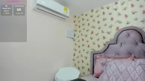 Milf Latina online show from May 2026 01:49:02 PM