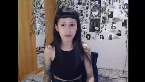 Mina online show from October 2025 08:19:02 PM