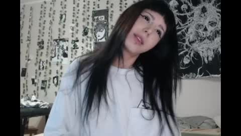 Mina online show from April 2026 03:21:02 PM