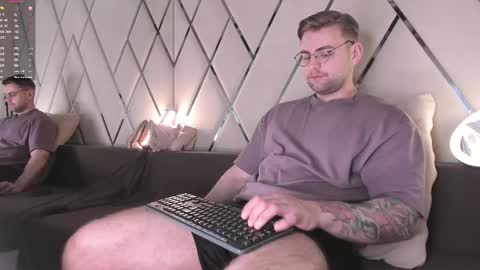 Wayne online show from February 2026 05:03:02 AM