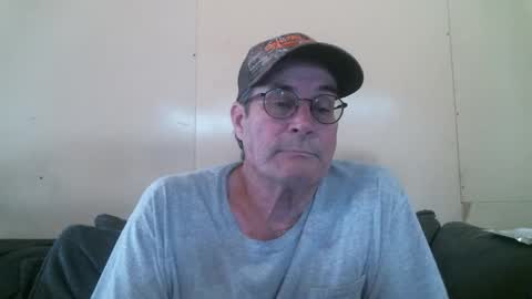 Snapshot of wbfarm chatting on March 2026 06:41:01 PM WB Farm online show from March 2026 06:41:01 PM