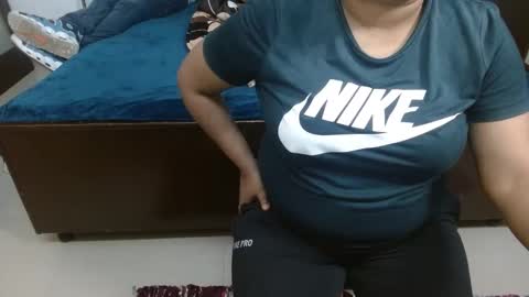 Snapshot of we_are_indian chatting on February 2025 11:23:02 AM khushiwife kabirhubby kavyasexy gf online show from February 2025 11:23:02 AM