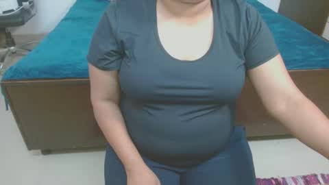 Snapshot of we_are_indian chatting on February 2025 06:15:02 AM khushiwife kabirhubby kavyasexy gf online show from February 2025 06:15:02 AM