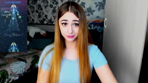 Snapshot of weakness4u chatting on March 2025 05:18:02 AM Maya online show from March 2025 05:18:02 AM