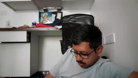 sexyguy online show from February 2026 10:22:02 AM