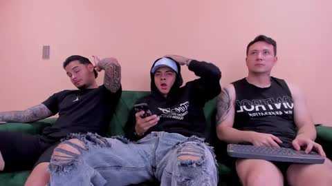 Jhonny Dick  his neighbors. online show from January 2025 01:52:01 PM
