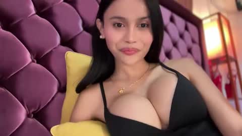 Maggie online show from April 2026 04:04:02 PM