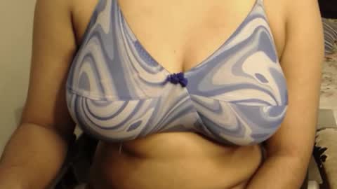 mina online show from December 2025 10:08:02 PM