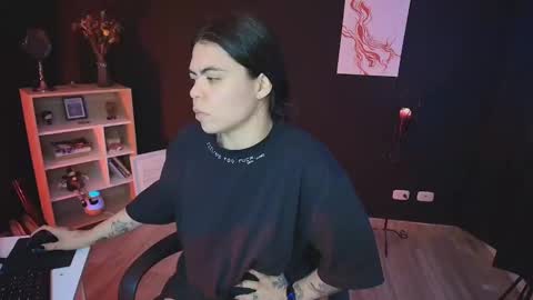 Snapshot of wednesdayfriday chatting on December 2024 10:07:01 PM Wednesday Please help me to reach 111 thumbs up online show from December 2024 10:07:01 PM