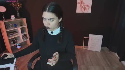 Snapshot of wednesdayfriday chatting on March 2025 09:11:02 PM Wednesday Please help me to reach 111 thumbs up online show from March 2025 09:11:02 PM