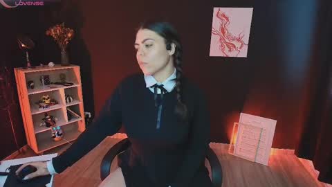 Snapshot of wednesdayfriday chatting on September 2025 04:51:01 PM Wednesday Please help me to reach 111 thumbs up online show from September 2025 04:51:01 PM