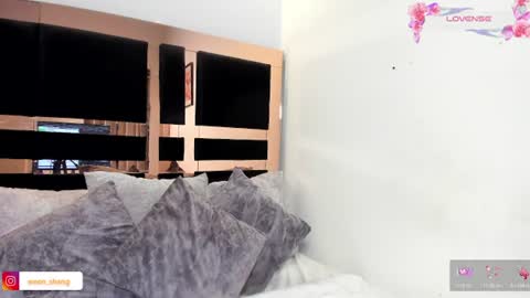 Snapshot of ween_sheng_ chatting on June 2026 05:12:02 PM Wennsheng online show from June 2026 05:12:02 PM