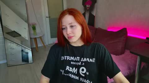 Snapshot of weisser_moon chatting on March 2026 05:10:02 AM Weisser moon online show from March 2026 05:10:02 AM