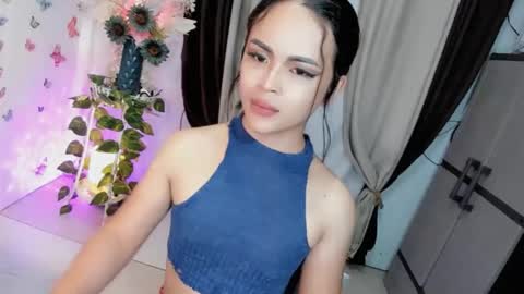 Hi Im LOVIE Please dont forget to follow and thumbs up me online show from April 2026 02:49:02 AM