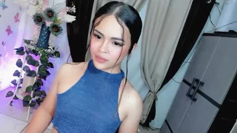 Hi Im LOVIE Please dont forget to follow and thumbs up me online show from May 2026 06:13:01 PM