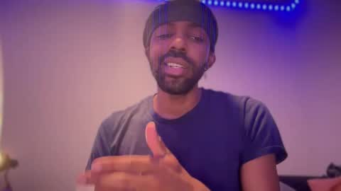 Snapshot of wellpackaged_ chatting on March 2025 07:57:02 AM Langston online show from March 2025 07:57:02 AM