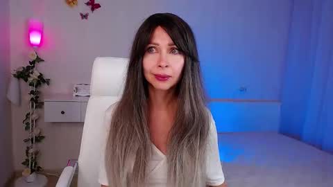 Wendi Foster online show from October 2025 06:51:01 PM