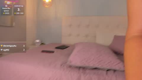 Wendolyn online show from October 2025 02:35:02 PM