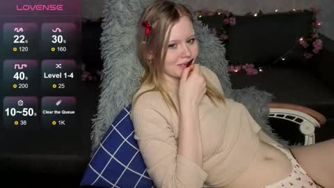 Snapshot of wendy_228 chatting on March 2026 02:04:02 AM Wendy online show from March 2026 02:04:02 AM