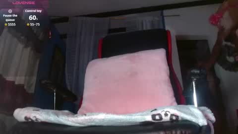 Snapshot of wendy_rivera chatting on November 2025 10:49:01 AM Wendy online show from November 2025 10:49:01 AM