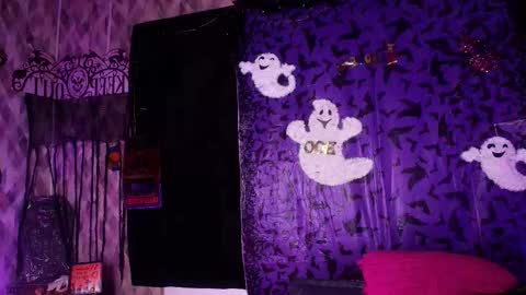 WEN SHENG online show from October 2025 07:37:01 PM