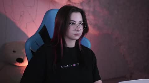 little girl who is always rightLisa online show from December 2024 09:24:01 AM