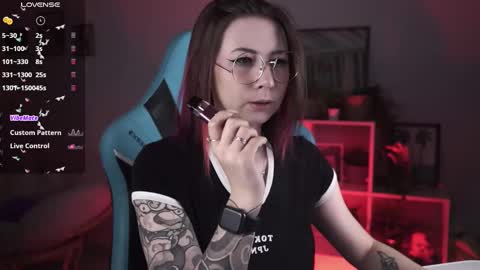 little girl who is always rightLisa online show from February 2025 02:23:02 AM