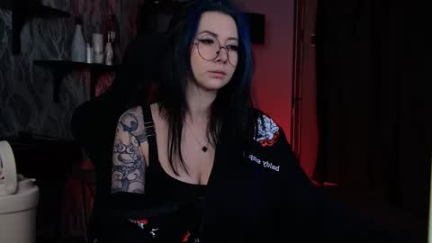 Snapshot of wesleegray chatting on December 2025 01:10:01 AM little girl who is always rightLisa online show from December 2025 01:10:01 AM