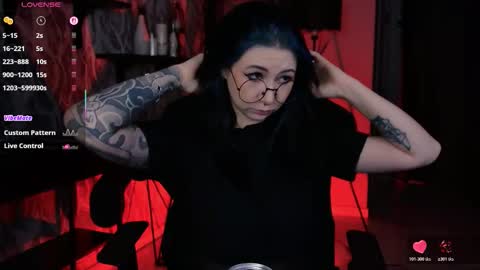 Snapshot of wesleegray chatting on December 2025 01:22:02 AM little girl who is always rightLisa online show from December 2025 01:22:02 AM