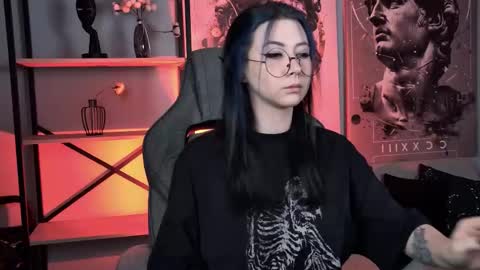 Snapshot of wesleegray chatting on January 2026 01:19:01 AM little girl who is always rightLisa online show from January 2026 01:19:01 AM