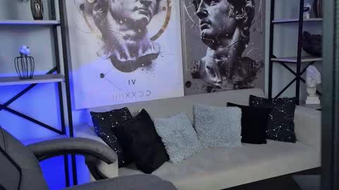 Snapshot of wesleegray chatting on February 2026 01:24:02 AM little girl who is always rightLisa online show from February 2026 01:24:02 AM