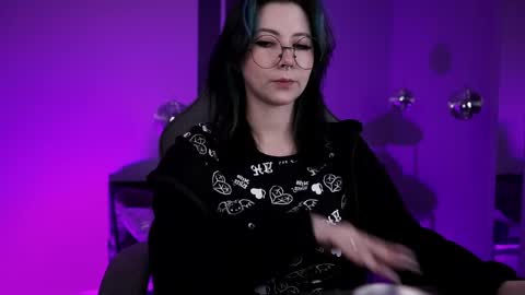 little girl who is always rightLisa online show from March 2026 01:18:02 AM