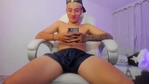 Snapshot of wesley_boy chatting on September 2025 11:37:01 PM Wesley Boy online show from September 2025 11:37:01 PM