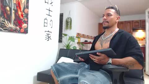 Snapshot of wesleyrogger chatting on February 2026 10:20:02 PM Wesley Rogger online show from February 2026 10:20:02 PM